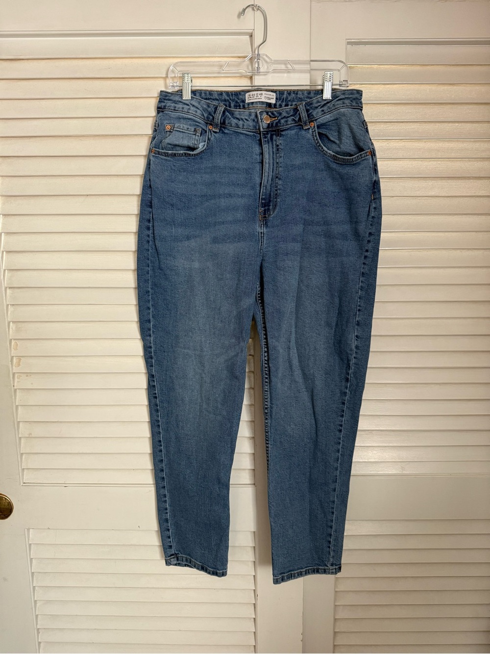 Classic High-Waist Women’s Jeans